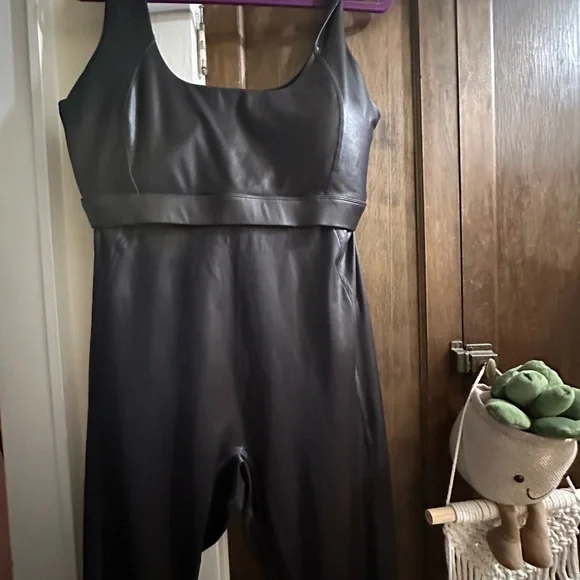 Fabletics X Khloe Kardashian size XXL - jumpsuit - Picture 2 of 10